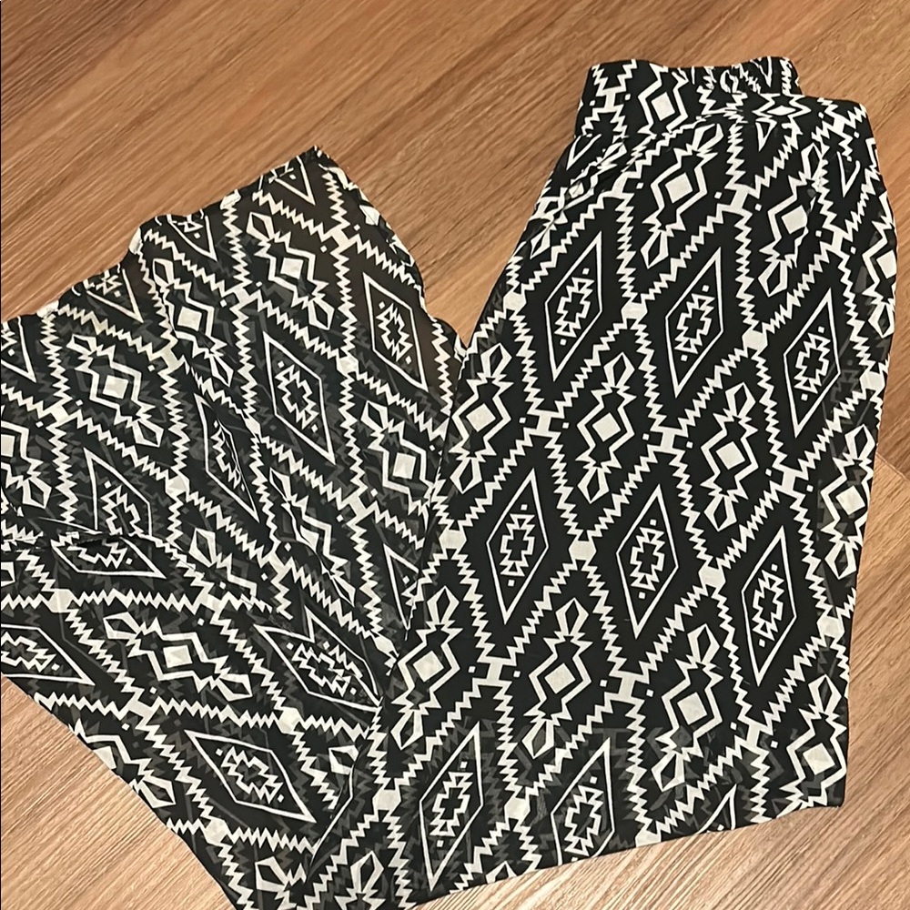 Maurices Black and White Geometric Maxi Skirt